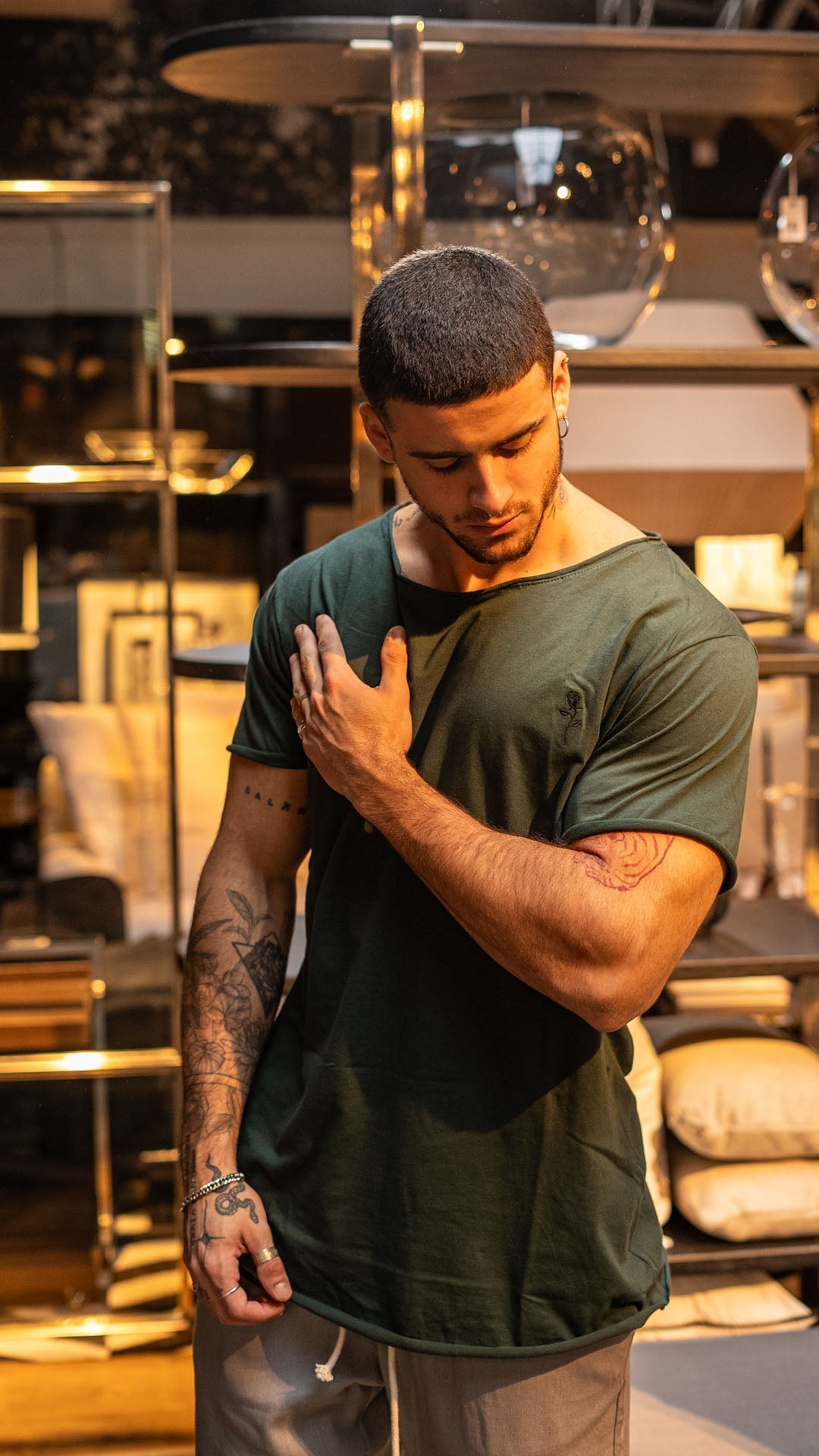 CAMISETAS || ESCOTADAS