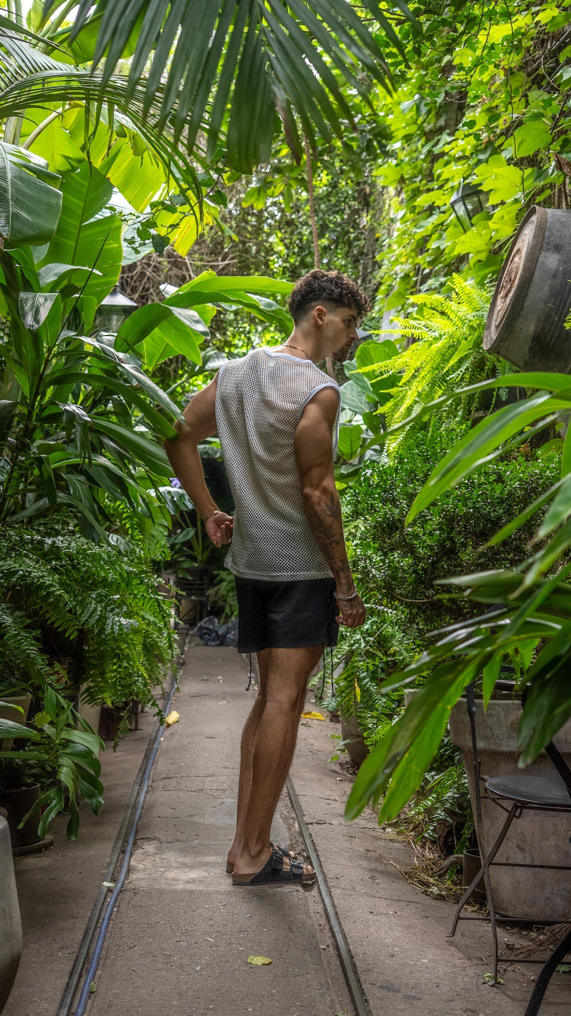 Camiseta sin magas || White