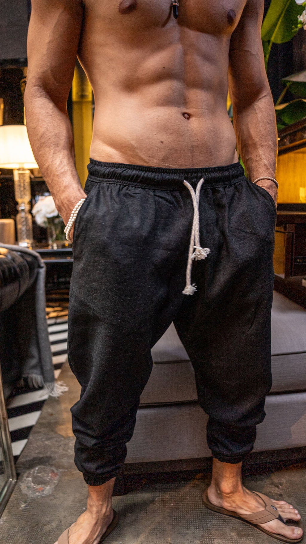 Pantalón de Lino Black · Bajo Elástico